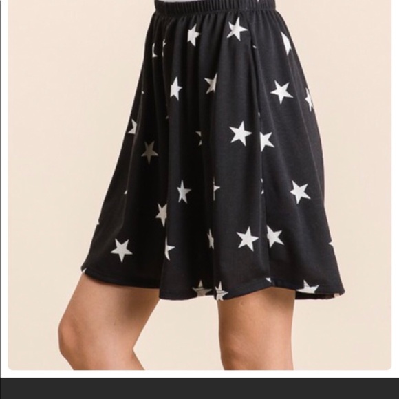 NEW SHORT & SHIRT COMFORT LOUNGE SET - Picture 2 of 9